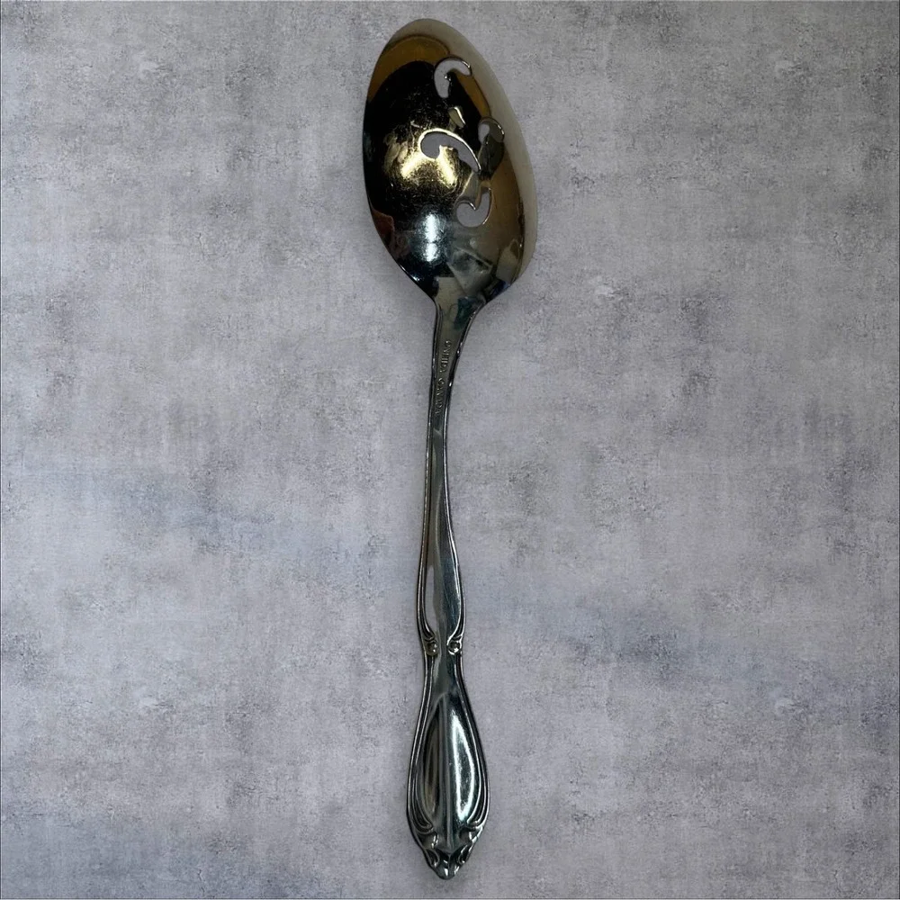 Oneida‎ Stainless Canada STRATHMORE Slotted Serving Spoon
